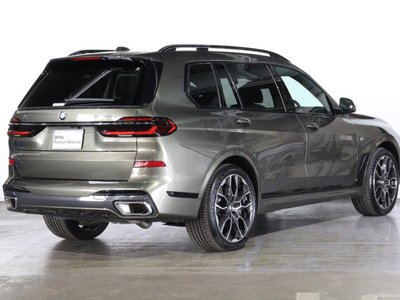 2024 BMW X7 photo 2
