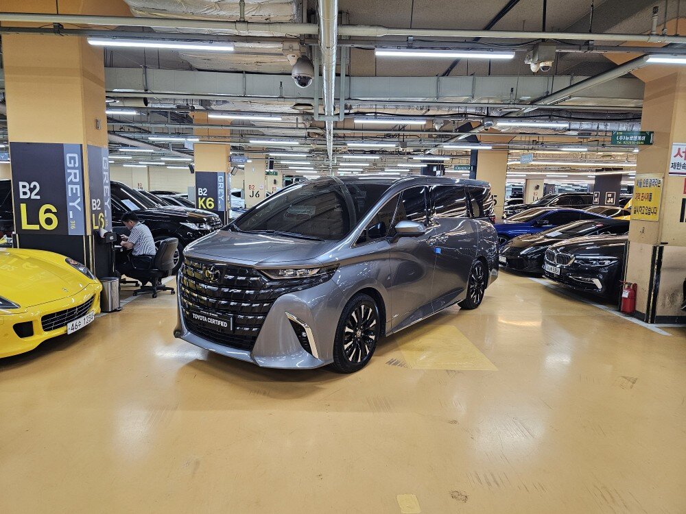 TOYOTA ALPHARD - View 1