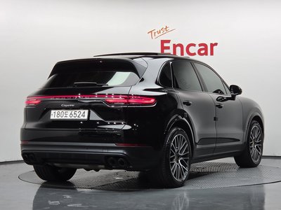 PORSCHE CAYENNE - 4