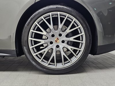 PORSCHE PANAMERA - 8