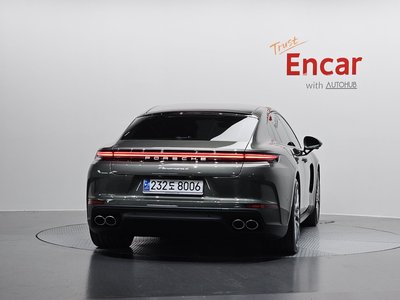 PORSCHE PANAMERA - 3