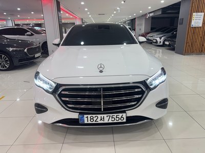 MERCEDES-BENZ E-CLASS - 2