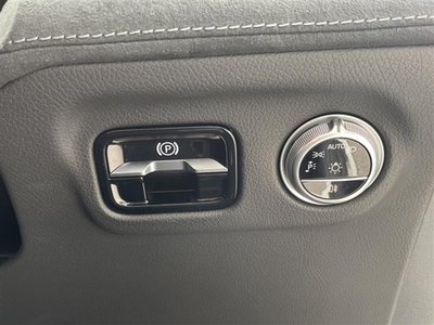 MERCEDES-BENZ EQS - 8
