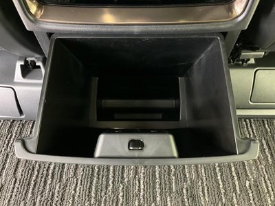 2025 Toyota ALPHARD 缩略图 29