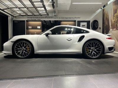 PORSCHE 911 - 3