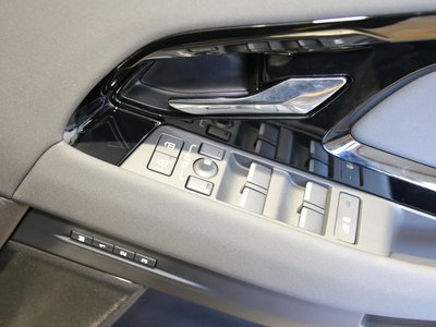 2025 LAND Rover RANGE ROVER EVOQUE — миниатюра 28