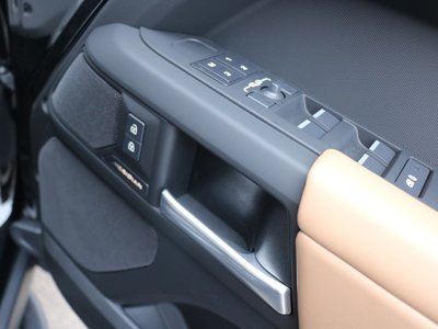 2025 LAND Rover DEFENDER 缩略图 17