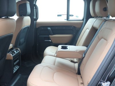 2025 LAND Rover DEFENDER 缩略图 12