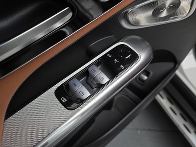2025 Mercedes-BENZ GLC — миниатюра 28