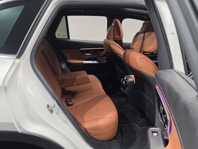 2025 Mercedes-BENZ GLC — миниатюра 18