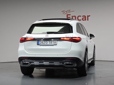 2025 Mercedes-BENZ GLC — фото 3