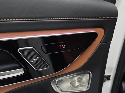 2025 Mercedes-BENZ GLC — миниатюра 24