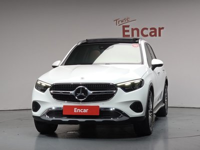 2025 Mercedes-BENZ GLC — фото 2