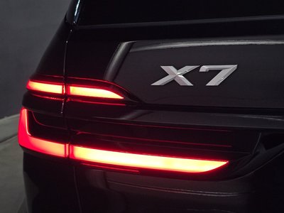 صورة 10 لـ 2024 BMW X7
