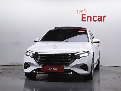 MERCEDES-BENZ E-CLASS - 2