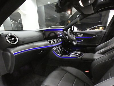 MERCEDES-BENZ E-CLASS - 4