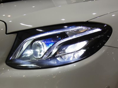 MERCEDES-BENZ E-CLASS - 5