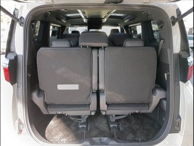 TOYOTA ALPHARD - 10