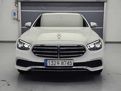 MERCEDES-BENZ E-CLASS - 2