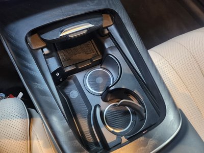 MERCEDES-BENZ E-CLASS - 10