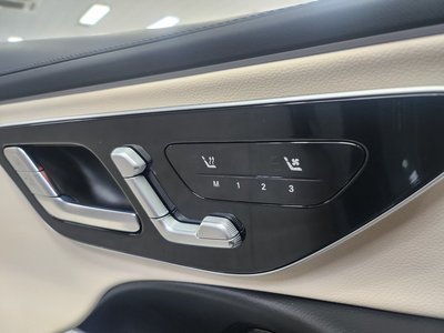 MERCEDES-BENZ E-CLASS - 7