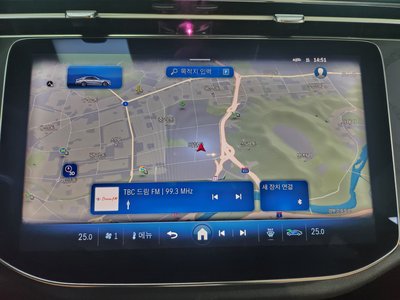 MERCEDES-BENZ E-CLASS - 4