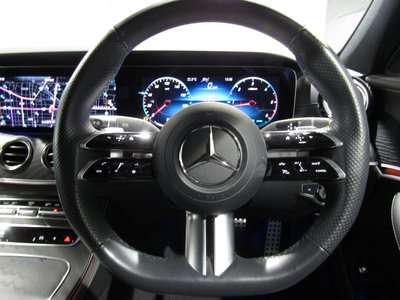 MERCEDES-BENZ E-CLASS - 8