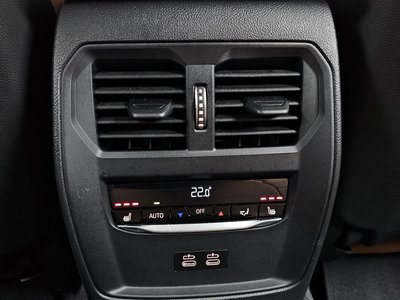 صورة مصغرة 18 لـ 2022 BMW 3 SERIES