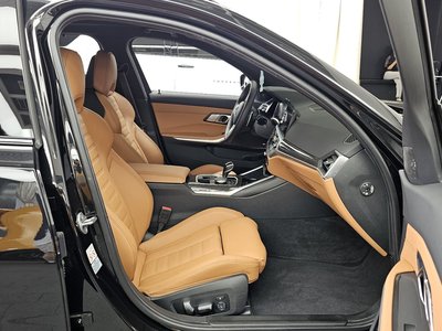 صورة مصغرة 11 لـ 2022 BMW 3 SERIES