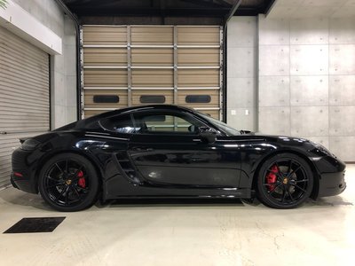 PORSCHE 718 - 8