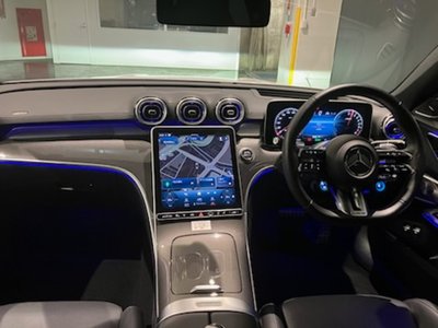2024 Mercedes-BENZ C-CLASS AMG 照片 8