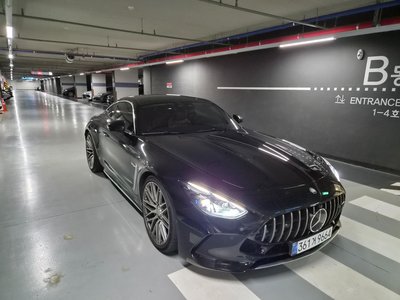 2025 Mercedes-BENZ GT AMG photo 4