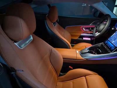 2025 Mercedes-BENZ GT AMG — миниатюра 11