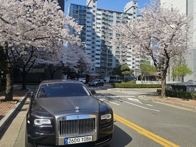 ROLLS-ROYCE GHOST - 7