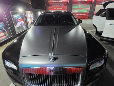 ROLLS-ROYCE GHOST - 2