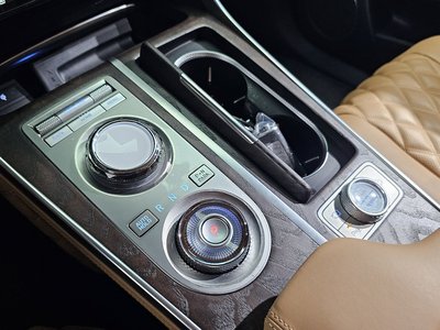 2023 Genesis GV80 thumbnail 12