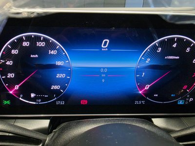 MERCEDES-BENZ GLC - 8