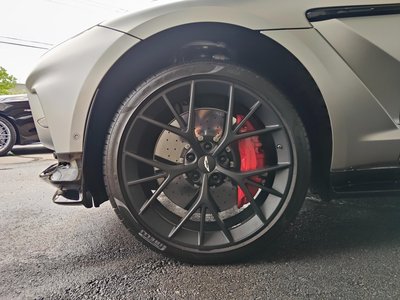 2025 Aston Martin DBX 照片 4