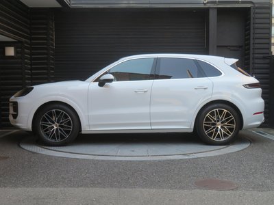 PORSCHE CAYENNE - 7