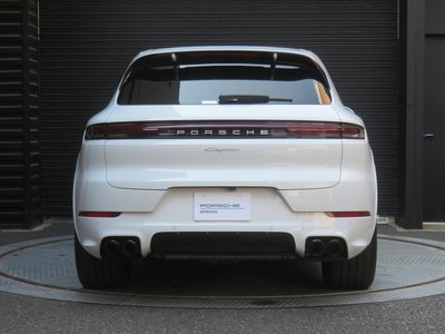 PORSCHE CAYENNE - 9