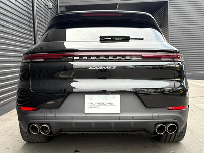 PORSCHE CAYENNE - 9
