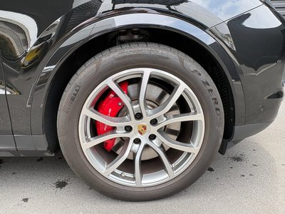 PORSCHE CAYENNE - 4