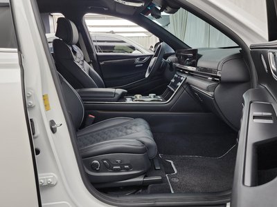 صورة مصغرة 17 لـ 2023 Genesis GV80 COUPE