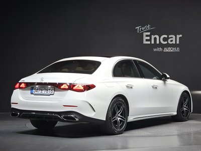 2025 Mercedes-BENZ E-CLASS 照片 2