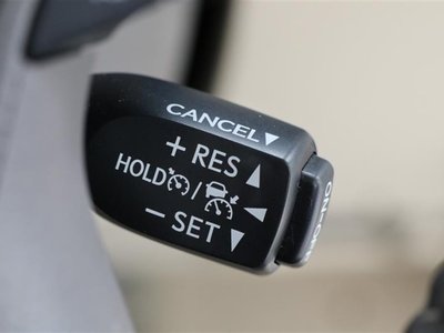 TOYOTA LAND CRUISER - 9