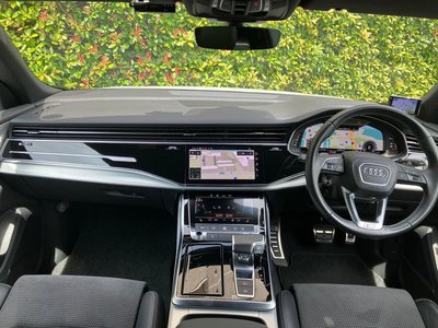 2021 AUDI Q8 照片 9