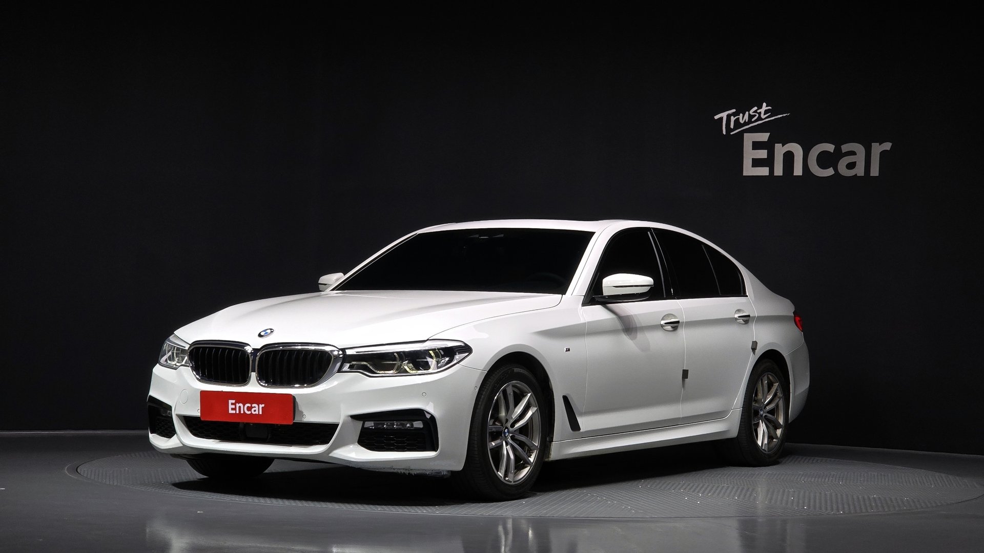 BMW 5 SERIES - View 1