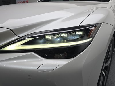 LEXUS LS - 9