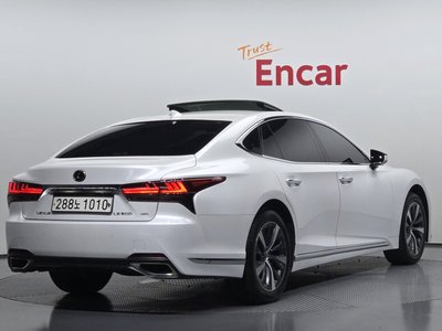 LEXUS LS - 3
