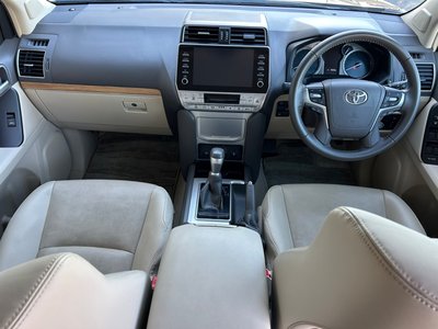 TOYOTA LAND CRUISER PRADO - 3